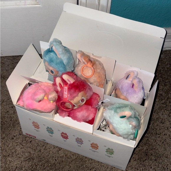 Labubu Big Into Energy - Box Not Included - Picture 9 of 9